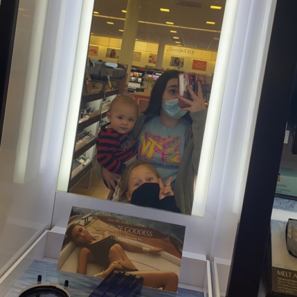 Meet your Posher, Rachaels